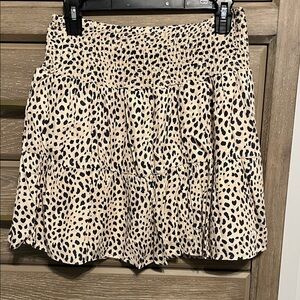 URBAN Romantics Beige and Black Mini Leopard Print Skirt Size L
